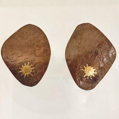 textured simple leaf earring with 24K