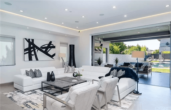 Modern Estate over 8000 sqft in Tarzana by Pimp My Crib pmcdesign1 #homestaging#interiordesign##homestyle#realestate#staging#interior#modern