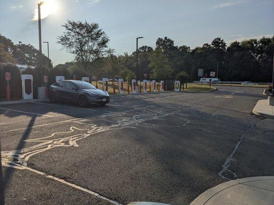 Tesla Supercharger, Fairfield SB Service Plaza