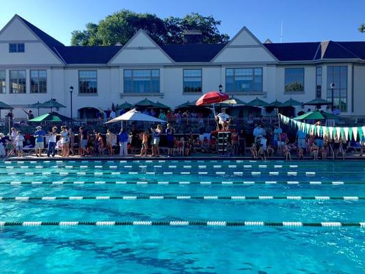 View of the swimming pool. They also have tennis courts, a golf course and shockingly scads of rich, white folks. Quel Scandale!