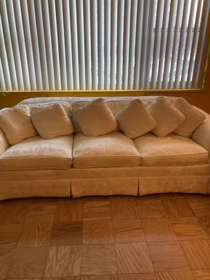 My sofa that I want to donate