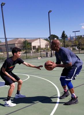 GatewayNaz Basketball skills class