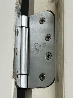 4" self closing hinge