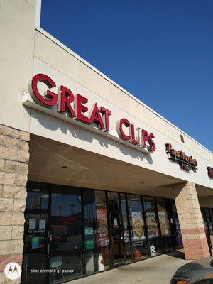 Storefront of Great Clips