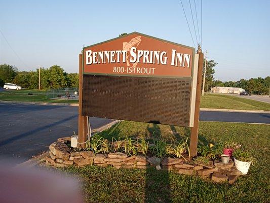 Bennett Spring Inn