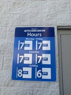 Stop Lying about your hours of operation if you open at 9 on Sunday. People has been waiting for an hour or more