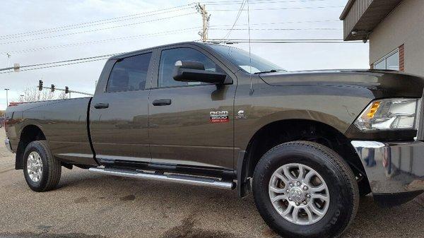 Paint correction on a scratched up truck from hunting