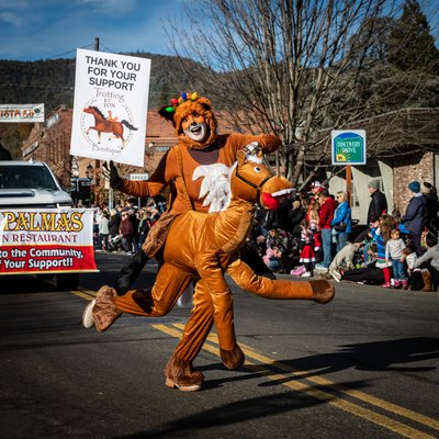 Jacksonville Christmas Parade 2022 promoting small business support