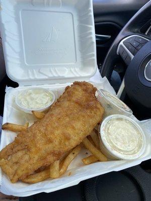 Fish & chips w/ two added slaws