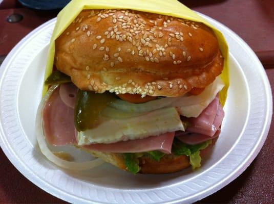 Cemita de jamón -- one of the best sandwiches I've every had -- EH VER...