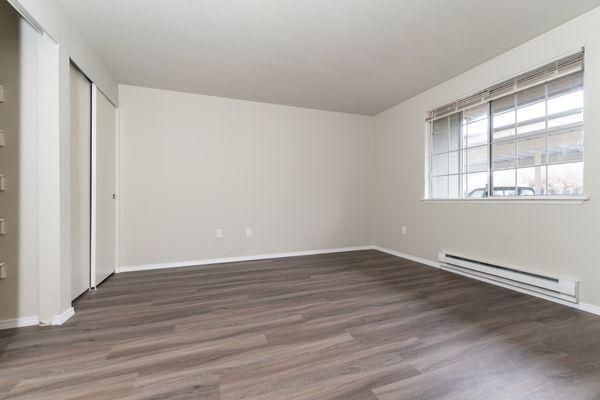 1 Bed / 1 Bath - Standard - 750 sq ft