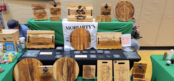 Laser engraved cutting boards and Trays