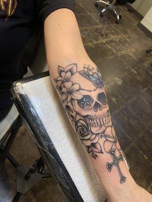 Skull tattoo, Amity Irons, by Kenny