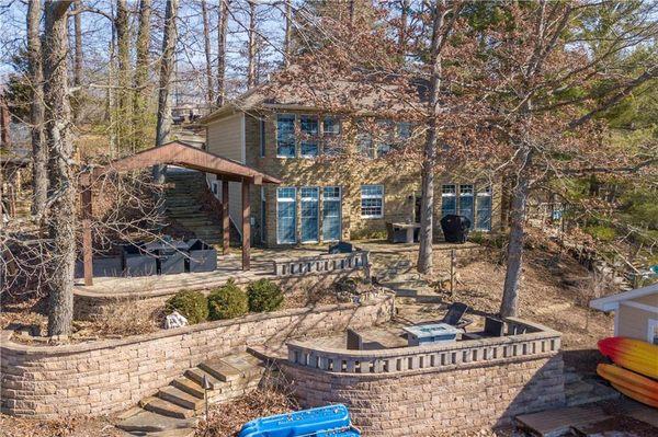 Gorgeous lakefront property!!