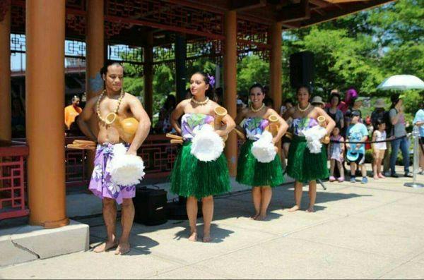 Chinatown Dragon Boat Race Show