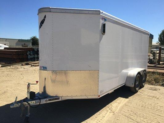 Enclosed cargo trailer