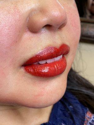 Permanent lipstick