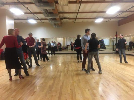 Free dance lesson before our 4th Saturday Social Dance