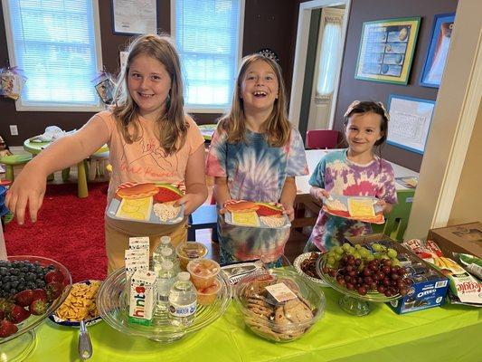 These kiddos are enjoying the end of the school year breakfast Buffet at Lucky Ducky Daycare!