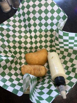 Breakfast empanada (mini) & tequeño