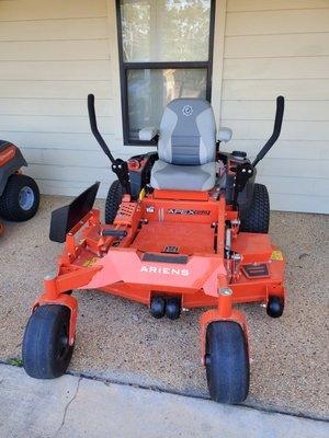 We have Ariens zero turn mowers!