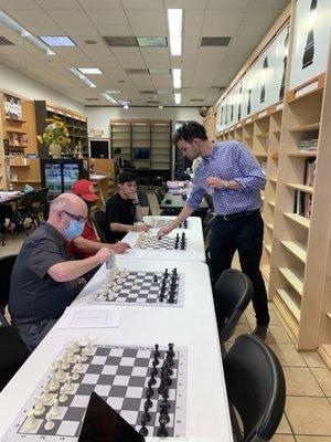 National Master, Evan Rabin, visits and conducts a simul.