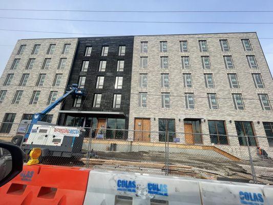 5-story apartment building in Portland interior and exterior cleaned