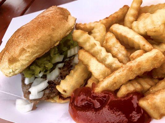 Cheeseburger and fries.