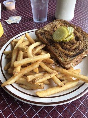 Reuben and fries