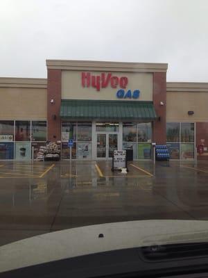 New hyvee gas where the old Platts used to be