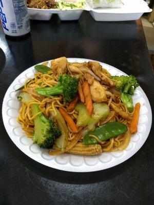 Chicken lo mein