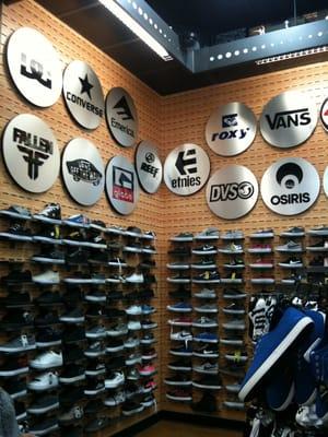 Men's shoe wall