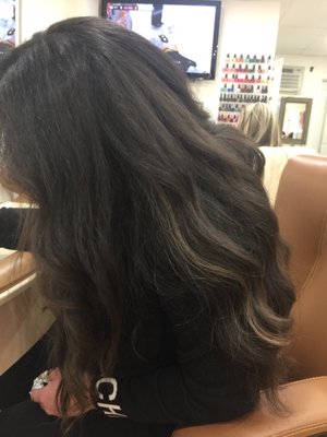 Perfect blow out with soft beach waves!