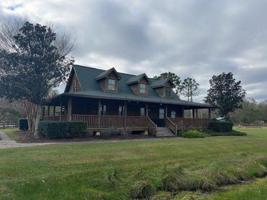 Stalwart General Contractor put on a brand new roof on this lovely log cabin