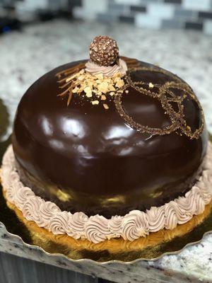 Cake Bon Bon 10"