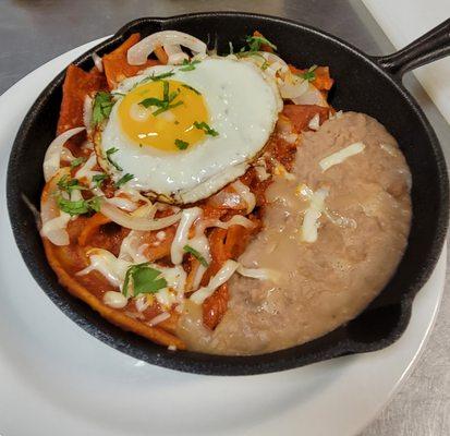 Chilaquiles montados