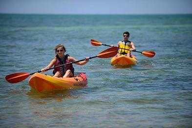 Kayaking on rental kayaks in Florida Bay in Marathon