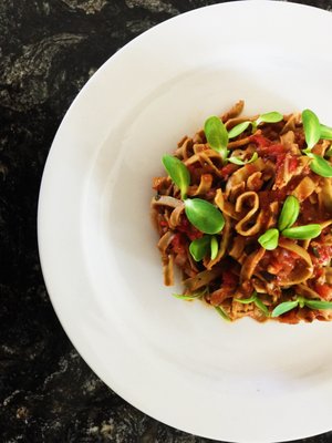 Edamame pasta with homemade marinara (gluten free)