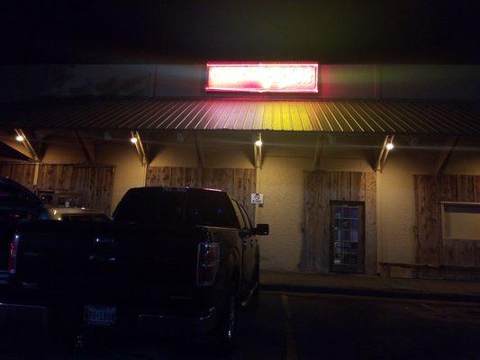 Great Service Ribs were great. Fish and Shrimp combo were delicious.  . Thanks Steve Martinez  for your  great service!