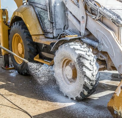 large machine pressure washing - commercial development cleaning