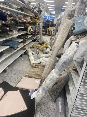 Messy Rug Aisle