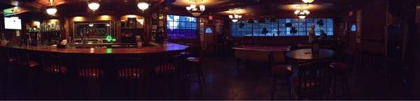 Panoramic interior shot of The Dubliner