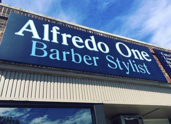 Alfredo One Barber-Stylist