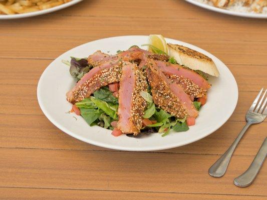 Fish Dish_Seared Ahi Tuna Salad