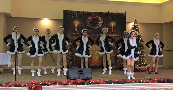 Jingle Jive Holiday review at the Rocklin Community Center Dec  2017