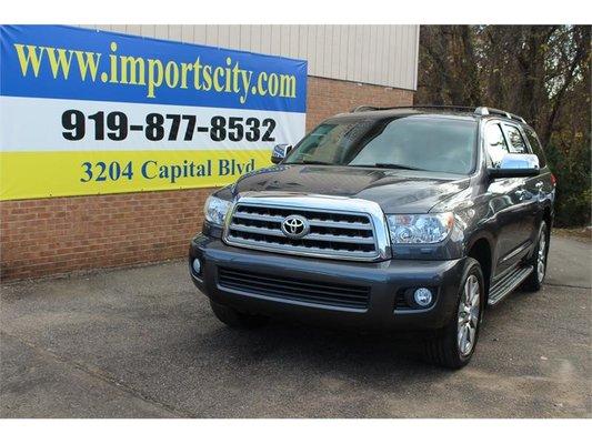 2011 TOYOTA SEQUOIA LIMITED