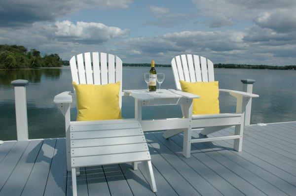 Dockside Tandem Chair w/ adjoining table and footrest