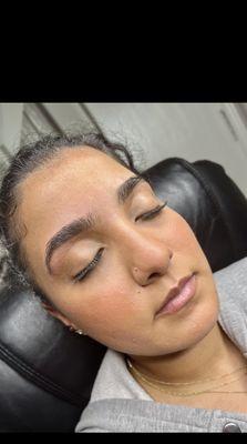 Brow Wax & Shaping