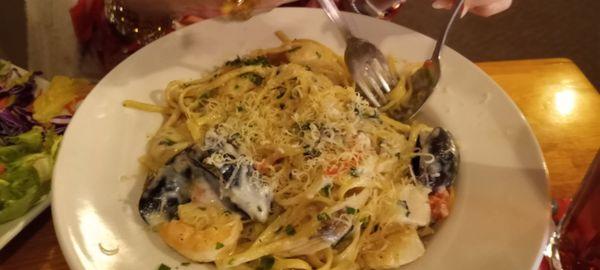 Seafood pasta