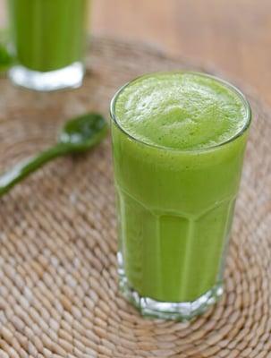 Healthy flavorful smoothies made with extra virgin olive oil